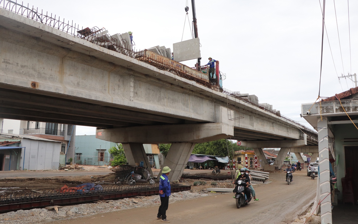 Cô giáo trẻ tử vong ở công trình 1.800 tỉ: Siết an toàn công trường