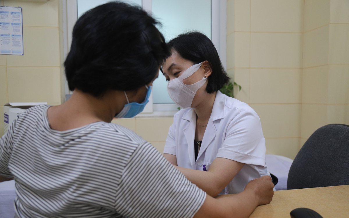 Bộ Y tế hướng dẫn khám sàng lọc ung thư vú ngay tại trạm y tế: Ai cần tầm soát?