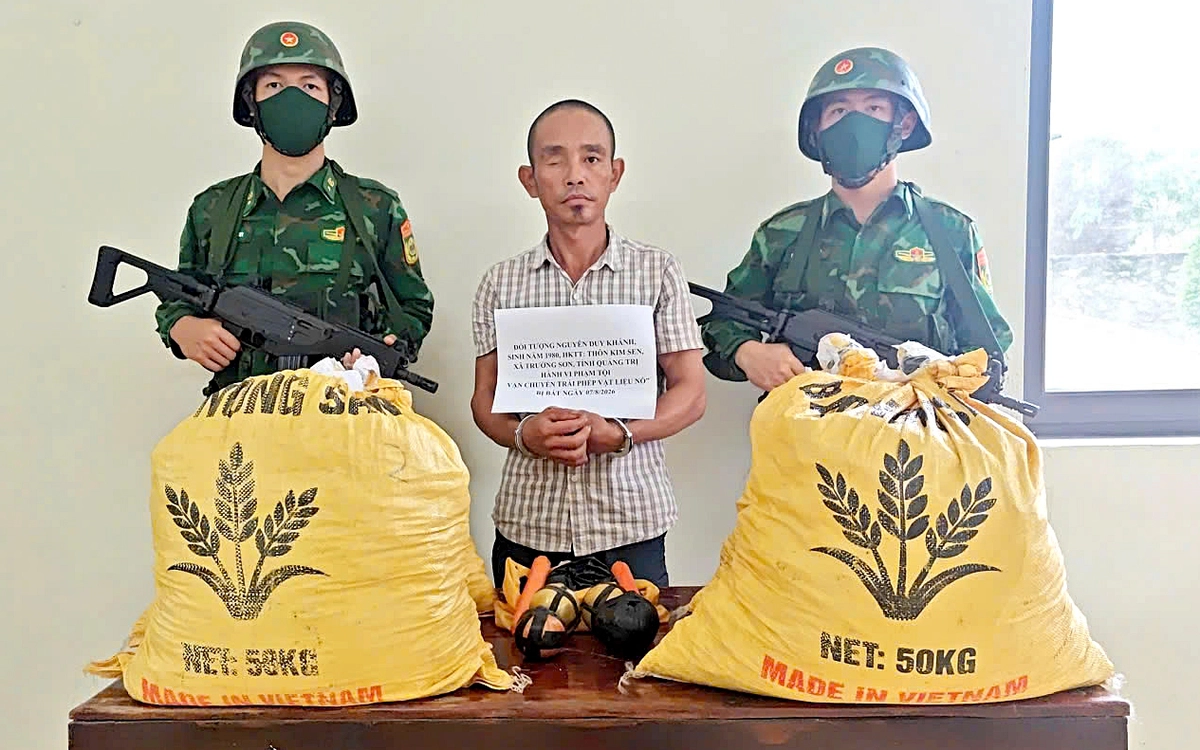 Đánh sập đường dây đưa thuốc nổ từ Lào vào Việt Nam, thu hơn 210kg vật liệu nổ