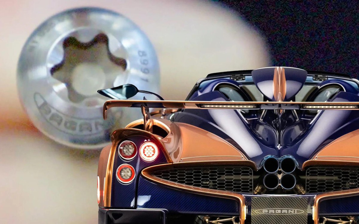 Tiền ốc vít trên siêu xe Pagani đủ mua cả một chiếc Porsche 911