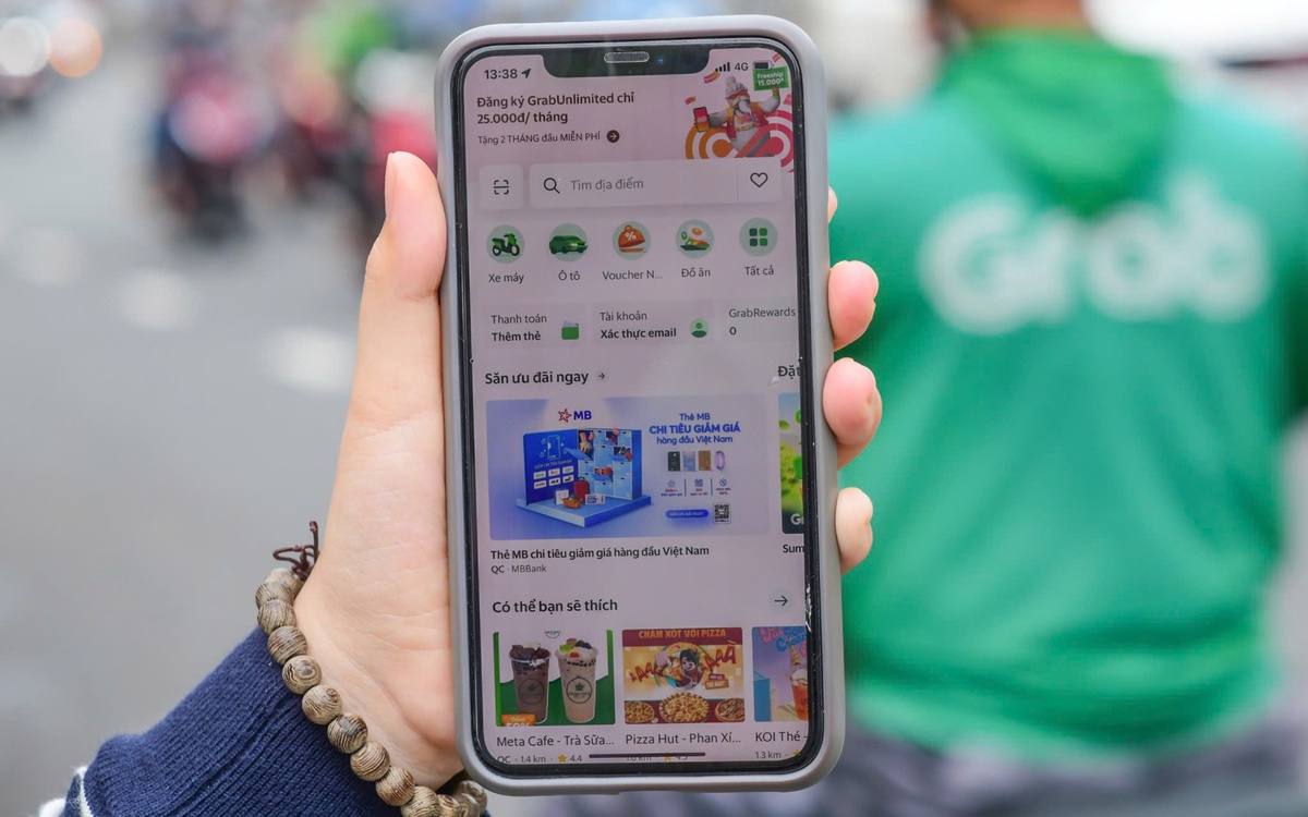 Từ vụ Grab bị phạt 1,36 tỉ đồng, các app gọi xe có thể thu thập, sử dụng dữ liệu ra sao?