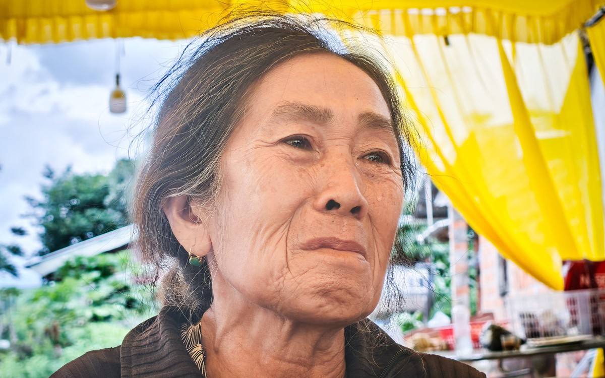 Vụ lật xe khách 4 người chết tại Gia Lai: Xóm làng đau thương tiễn đưa các nạn nhân xấu số