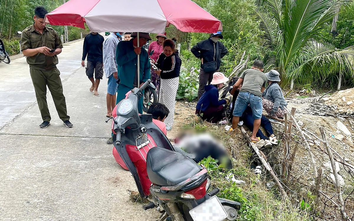 2 nữ sinh chưa đủ tuổi đi xe máy tự gây tai nạn, một em chết