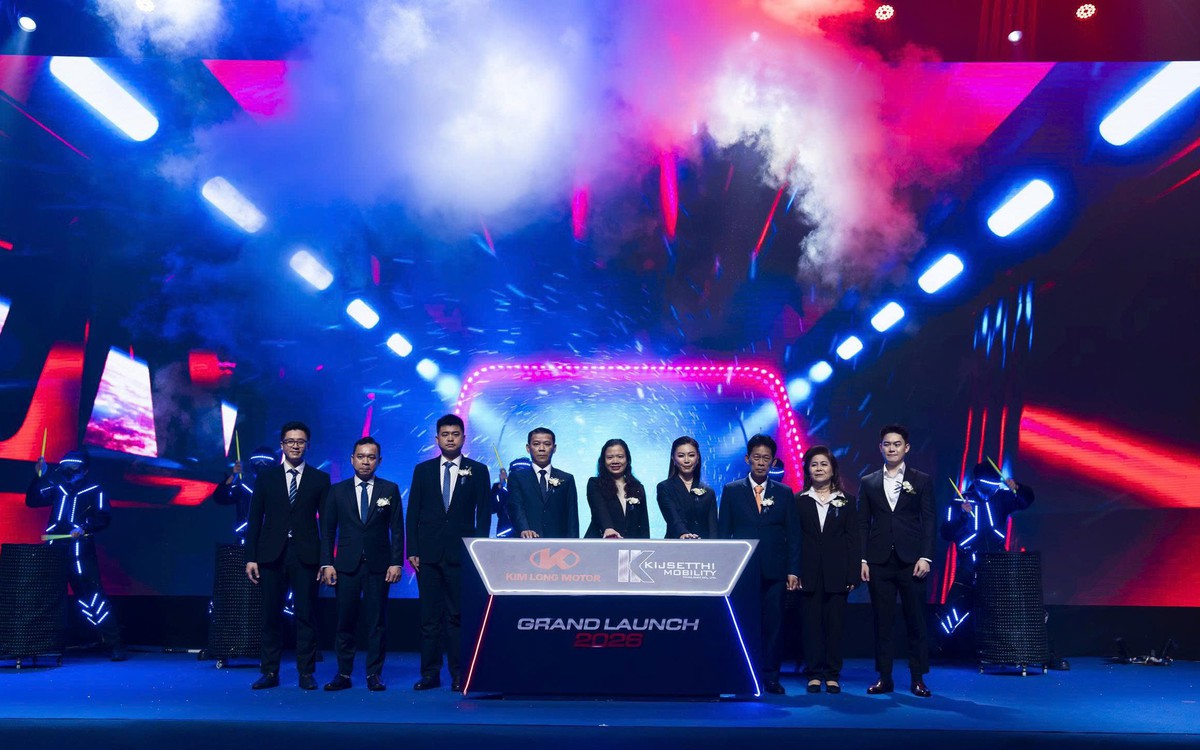 Xe bus Kim Long chính thức ra mắt thị trường Thái Lan