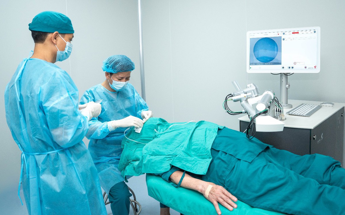 Chủ động chăm sóc đôi mắt để an tâm tận hưởng tuổi già