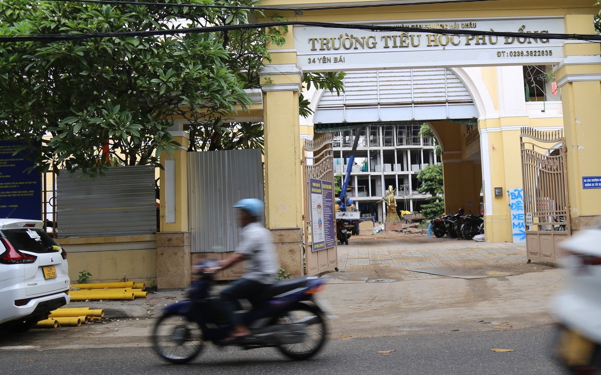 Nhà thầu chây ì, học sinh trường ở trung tâm Đà Nẵng tiếp tục cảnh học tạm