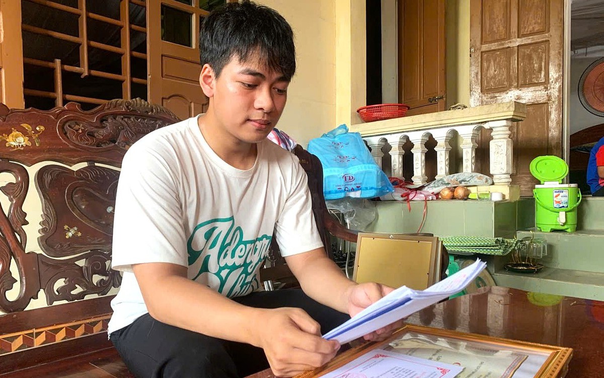Lượm ve chai từ nhỏ vẫn là HS giỏi tỉnh, đậu Y Dược ĐH Quốc gia mang theo chỉ… 7 triệu đồng