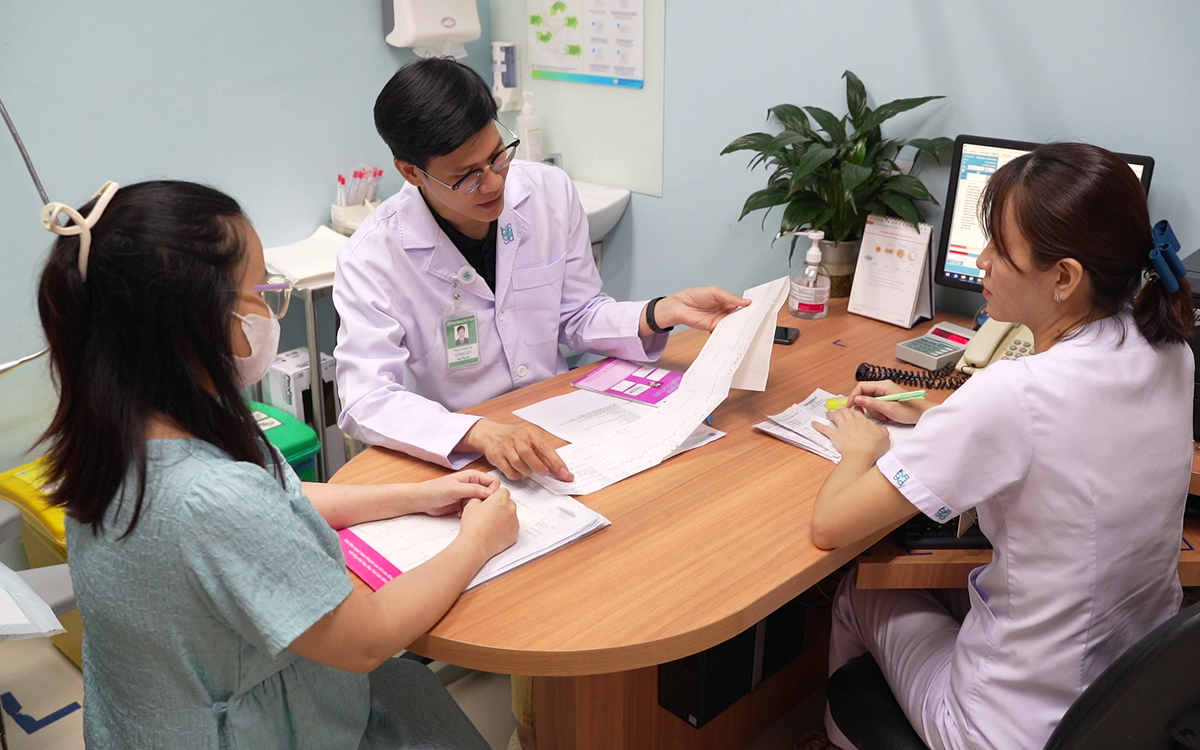 Tiêm chủng thai kỳ: Món quà bảo vệ con trước ngày chào đời