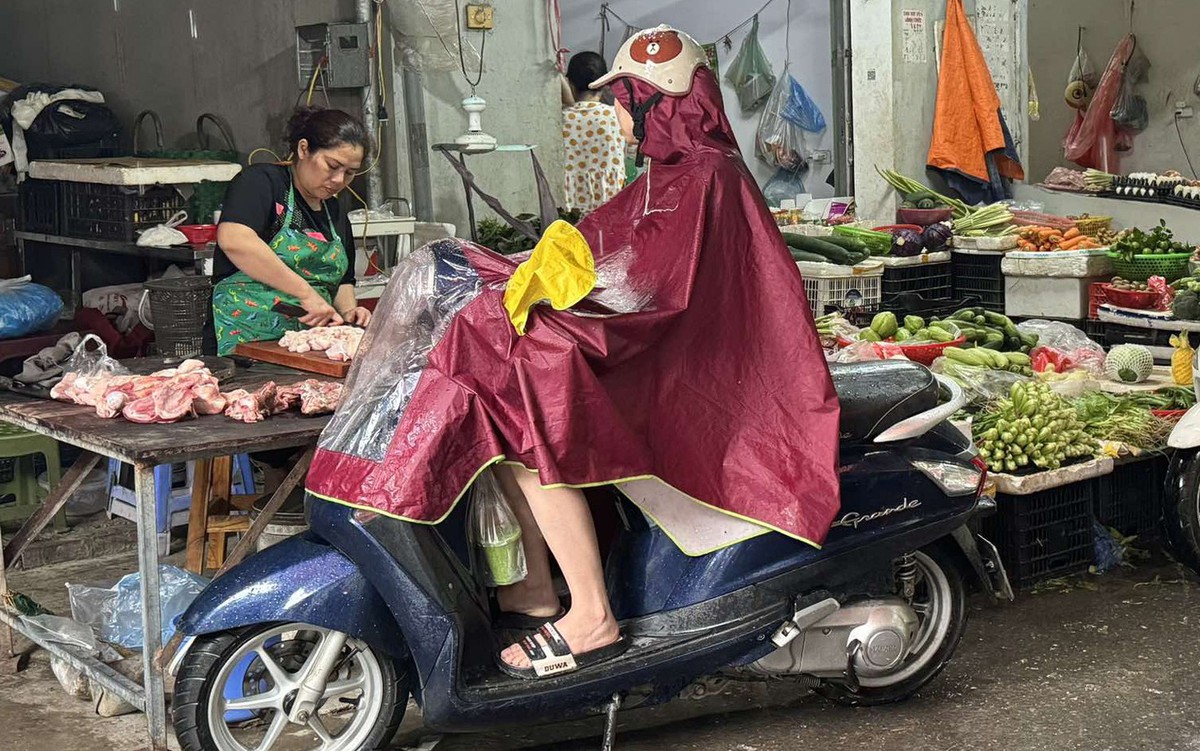 Tin tức sáng 3-9: Có hơn 400 chợ dân sinh, TP.HCM quản lý an toàn thực phẩm ra sao?