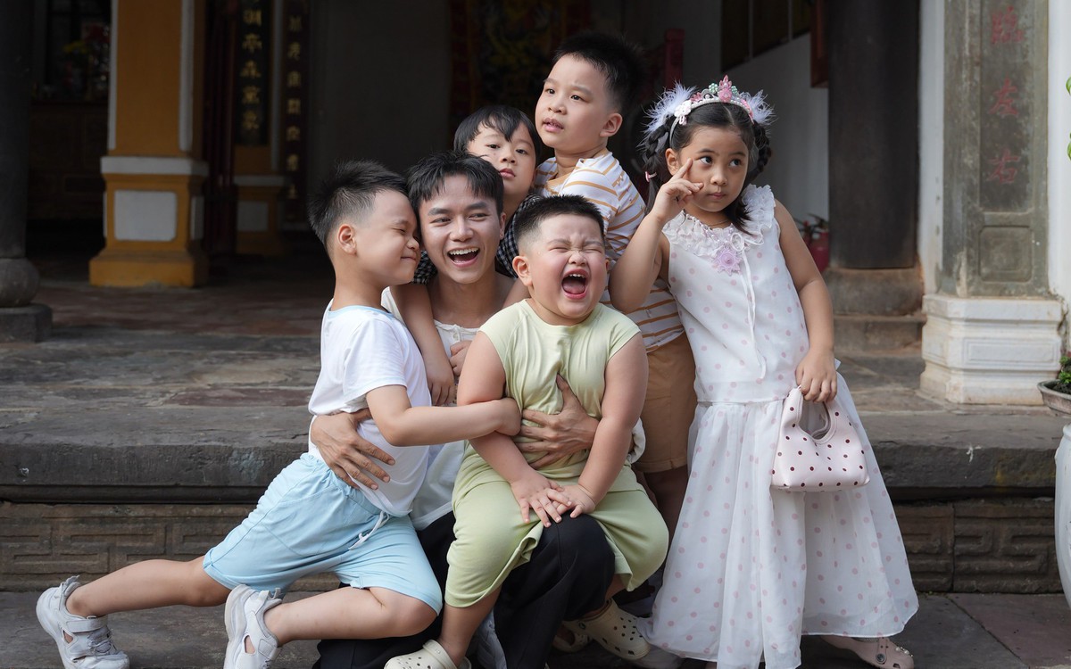 Bùi Công Nam bỗng dưng làm bố của 5 con, đáng yêu và hỗn loạn