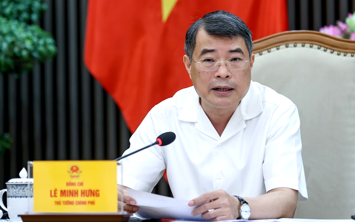 Thủ tướng: Kiểm điểm trách nhiệm việc để thiếu sách giáo khoa, không phụ thuộc chỉ Nhà xuất bản Giáo Dục