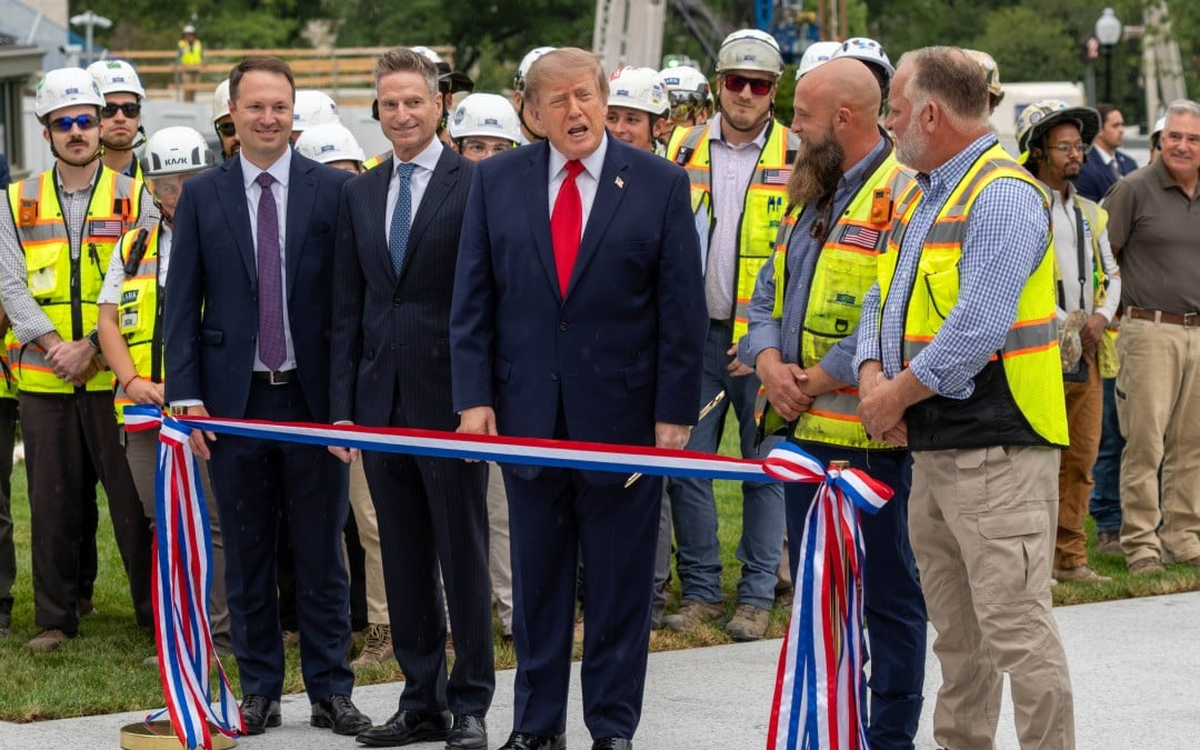Ông Trump khánh thành bãi đáp trực thăng mới của Nhà Trắng