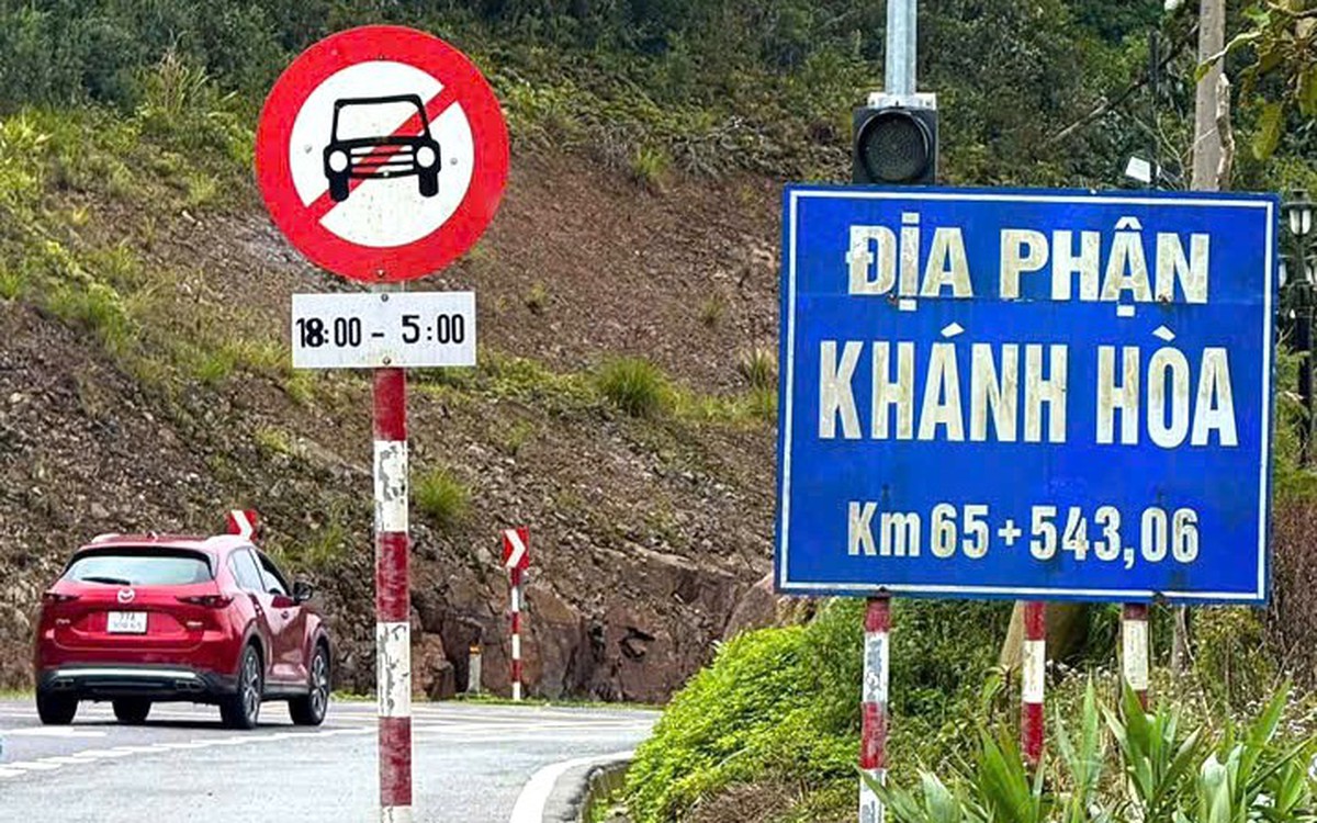 Khánh Hòa lên tiếng về biển báo gây tranh cãi trên đèo Khánh Lê