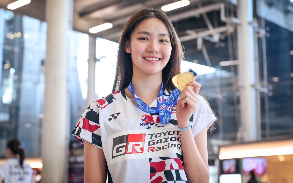 'Hot girl cầu lông' Thái Lan tiếp tục nhận tin dữ về doping