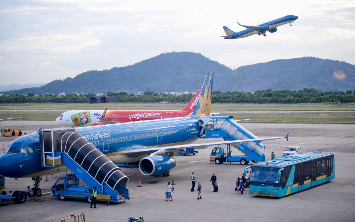 Cuộc điều phối gần 13.500 chuyến bay trong 5 ngày cao điểm