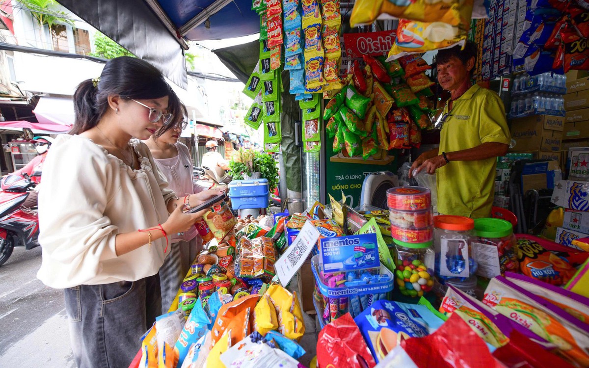 Bán gói snack vài ngàn đồng phải xuất hóa đơn: Minh bạch nhưng đừng máy móc