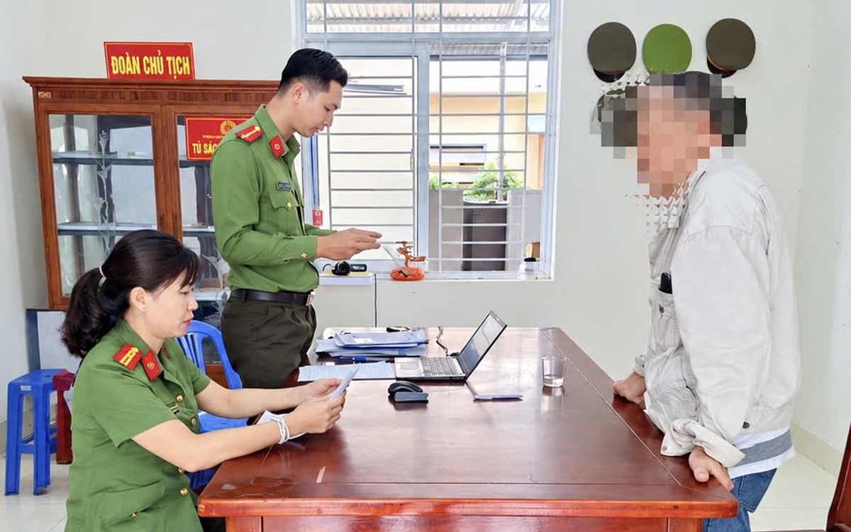 Đăng tải, chia sẻ nhiều bài viết xuyên tạc, xúc phạm uy tín của tổ chức, người đàn ông 64 tuổi bị phạt 12,5 triệu