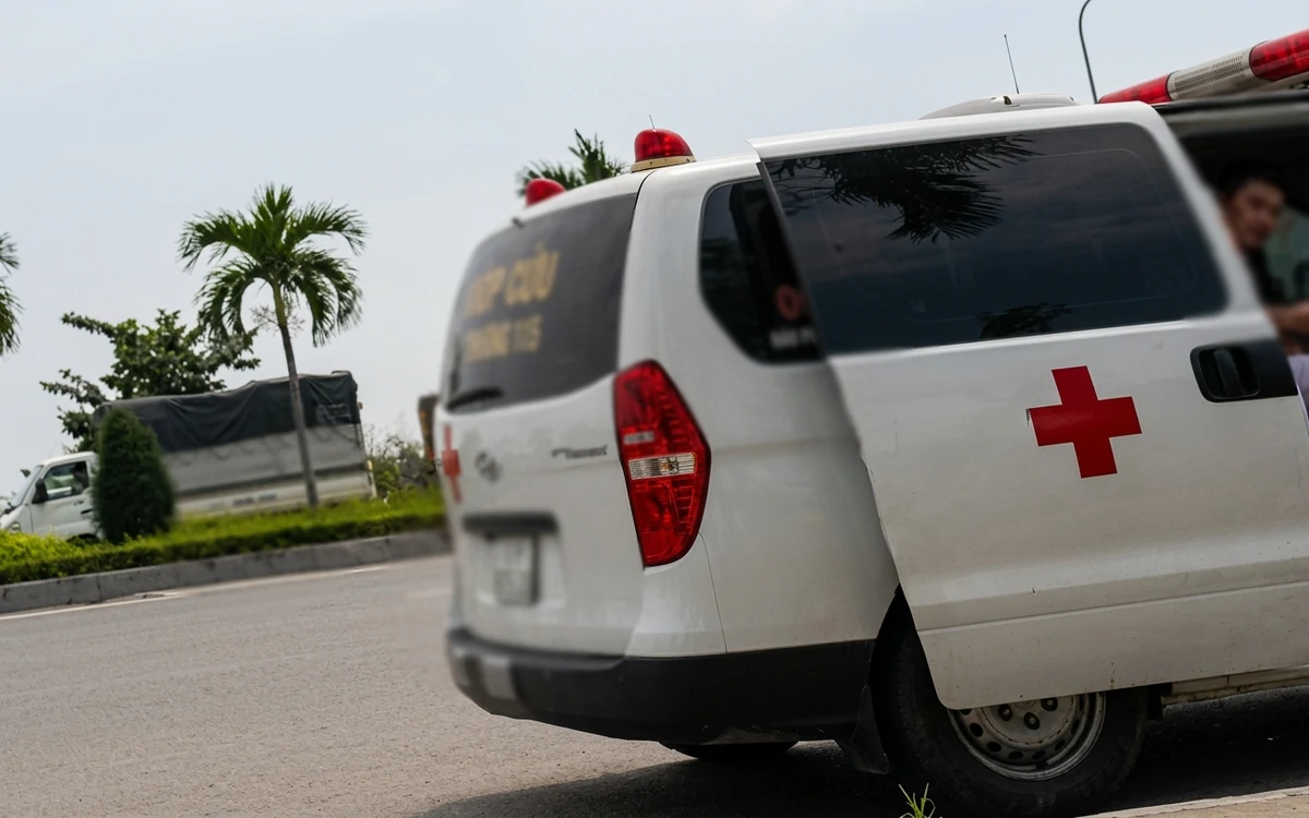Vụ đưa bệnh nhân về nhà 16km trả 9 triệu đồng: Bệnh viện giải thích lý do xe tư nhân vào trong