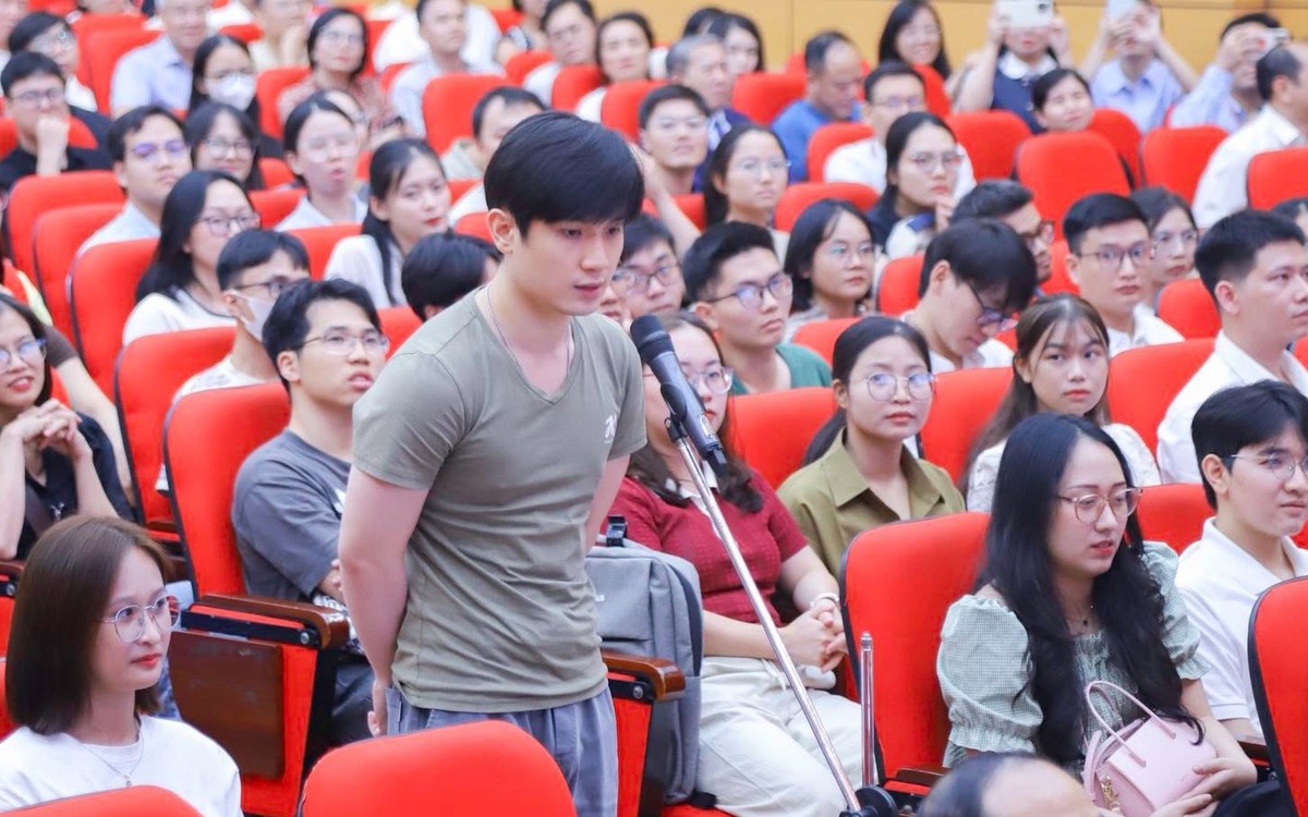 Vì sao Y Hà Nội giữ 'đặc sản' hô tên, chọn chuyên ngành bác sĩ nội trú suốt 11 năm?