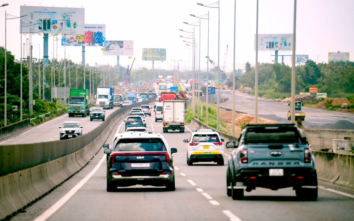 Truyền thông chính sách với mục tiêu tăng trưởng 2 con số