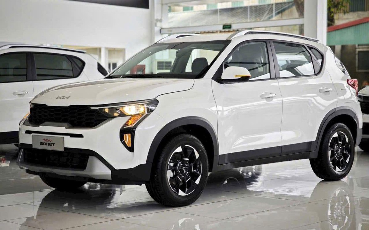Tin tức giá xe: Kia Sonet lại 'phá giá' phân khúc, thực tế còn chưa đến 440 triệu đồng