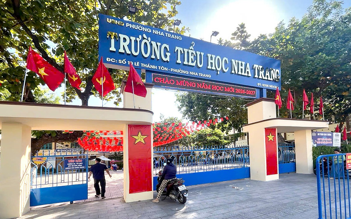 'Siêu trường' ở Nha Trang có tới 287 lớp: Quá 'khủng' so với quy định của bộ?