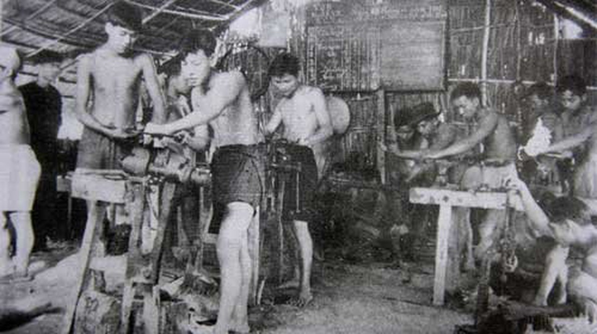 Điện ảnh Bưng biền không thể "nằm ngoài lịch sử"