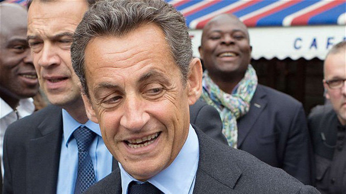 Cựu tổng thống Sarkozy bị khám nhà