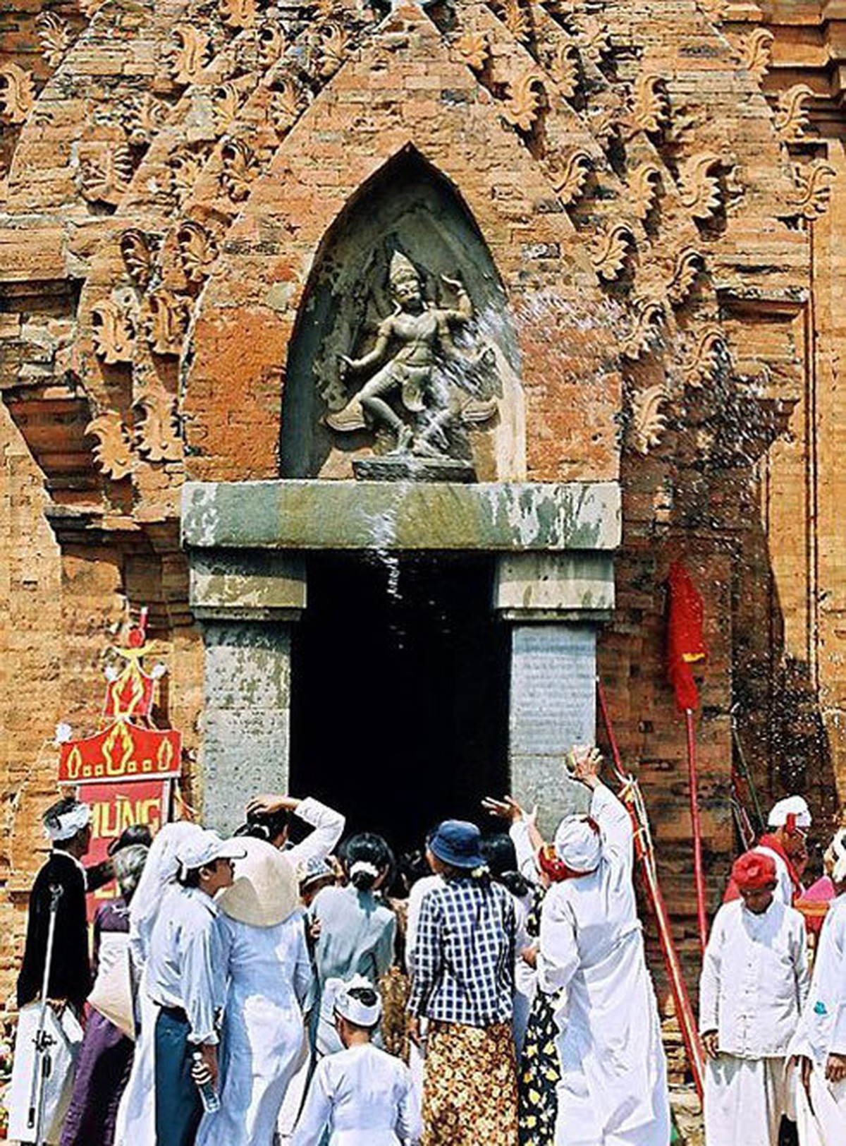 ​Dự lễ hội Katê Chăm - biết thêm những điều ít biết