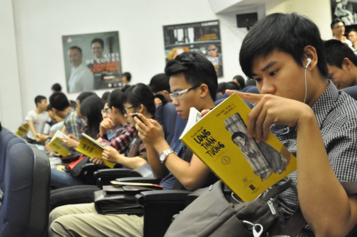 “Long thần tướng” gặp lại bạn đọc sau 10 năm xa cách