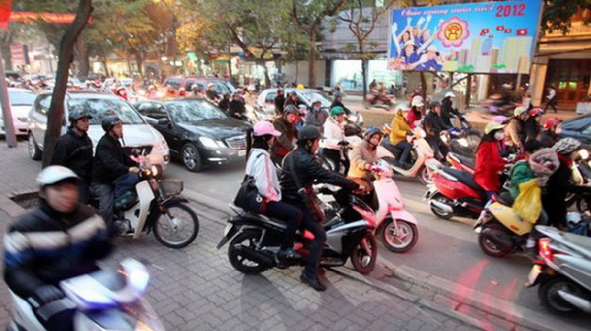 ​Bộ trưởng Thăng chê Hà Nội làm bãi đỗ xe quá chậm