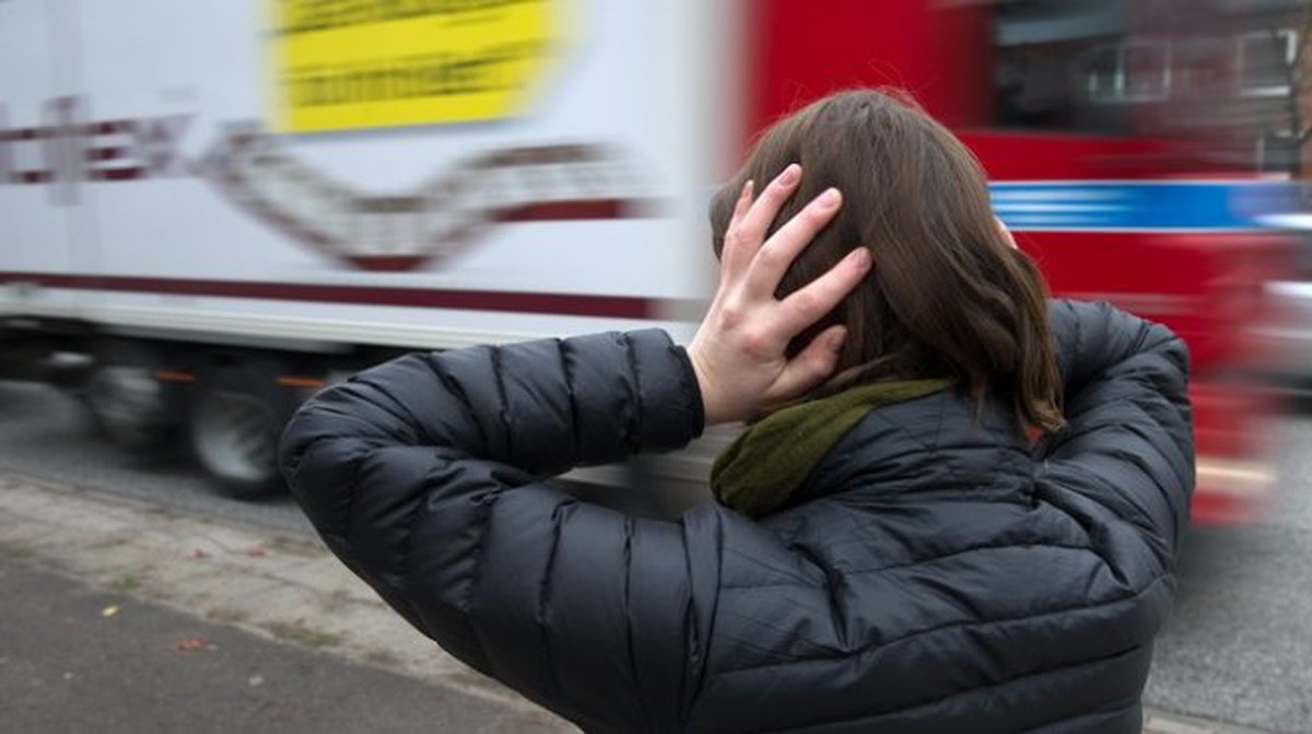 Nghe tiếng còi xe lâu ngày dễ đột quỵ, chết sớm