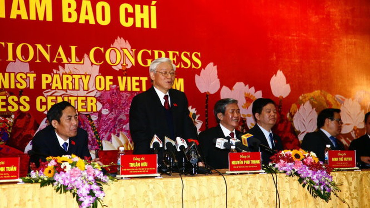 Điểm tin: Công bố danh sách Bộ Chính trị, Ban bí thư Trung ương khóa XII