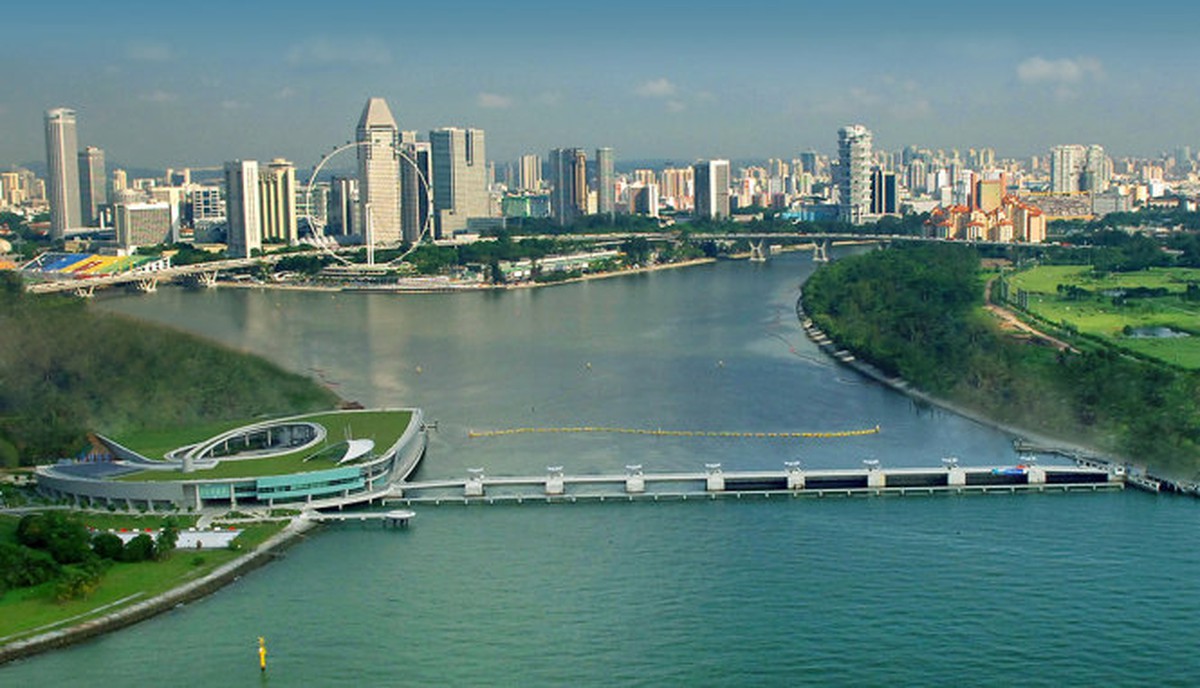 Singapore chống ngập bằng cách giữ lại từng giọt nước để xài