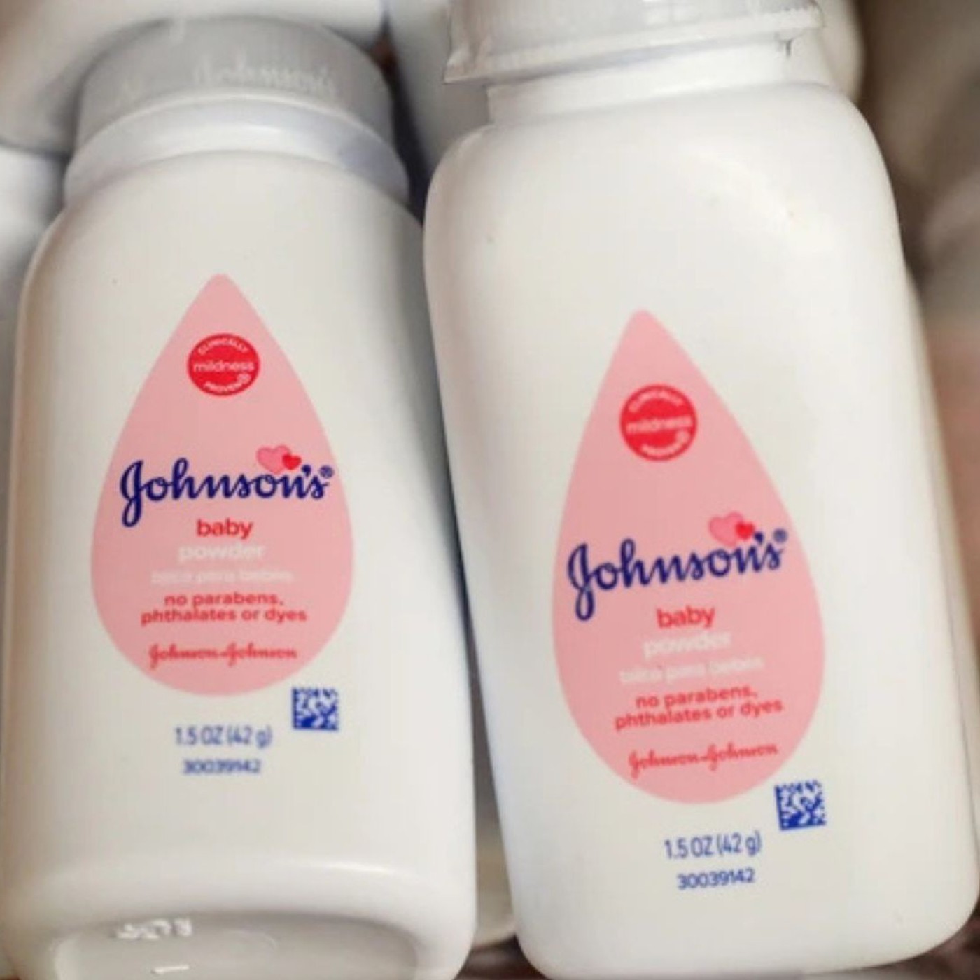 Johnson & Johnson đối mặt với vụ kiện tập thể tại Anh vì phấn rôm nghi chứa chất gây ung thư