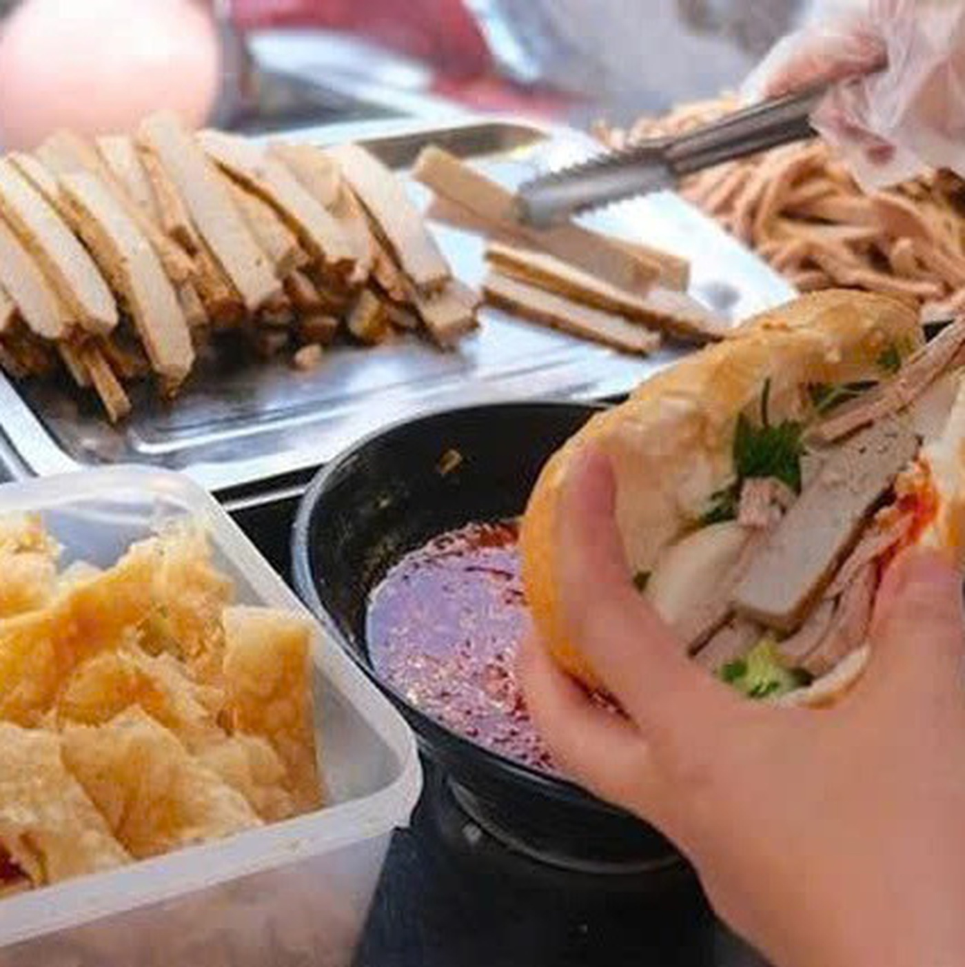 Người bán bánh mì cần biết 2 điều này để giữ an toàn thực phẩm