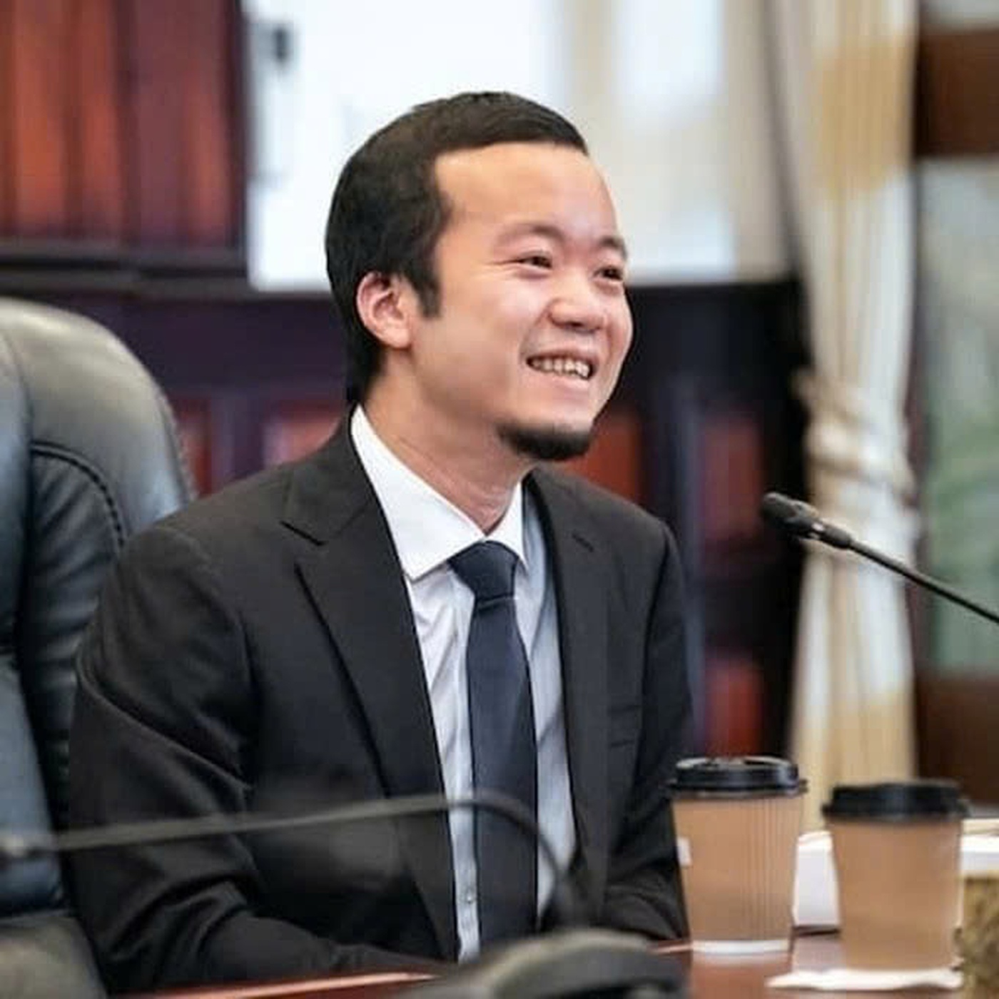 Chân dung tỉ phú Trần Chí - chủ tịch 'tập đoàn lừa đảo' gốc Trung Quốc ở Campuchia