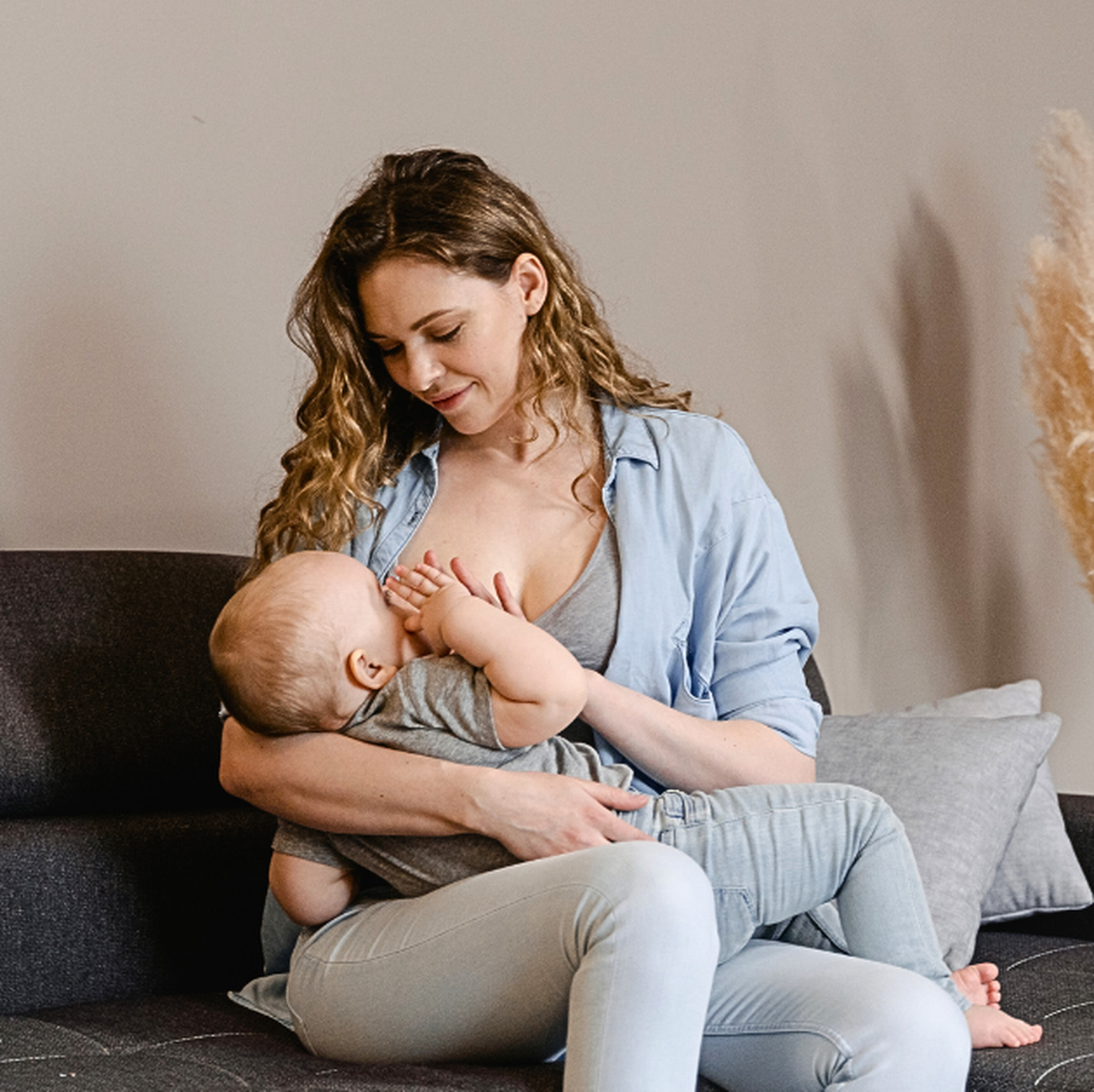 'Mất xương' tạm thời ở phụ nữ cho con bú: Hiểu đúng và phòng ngừa