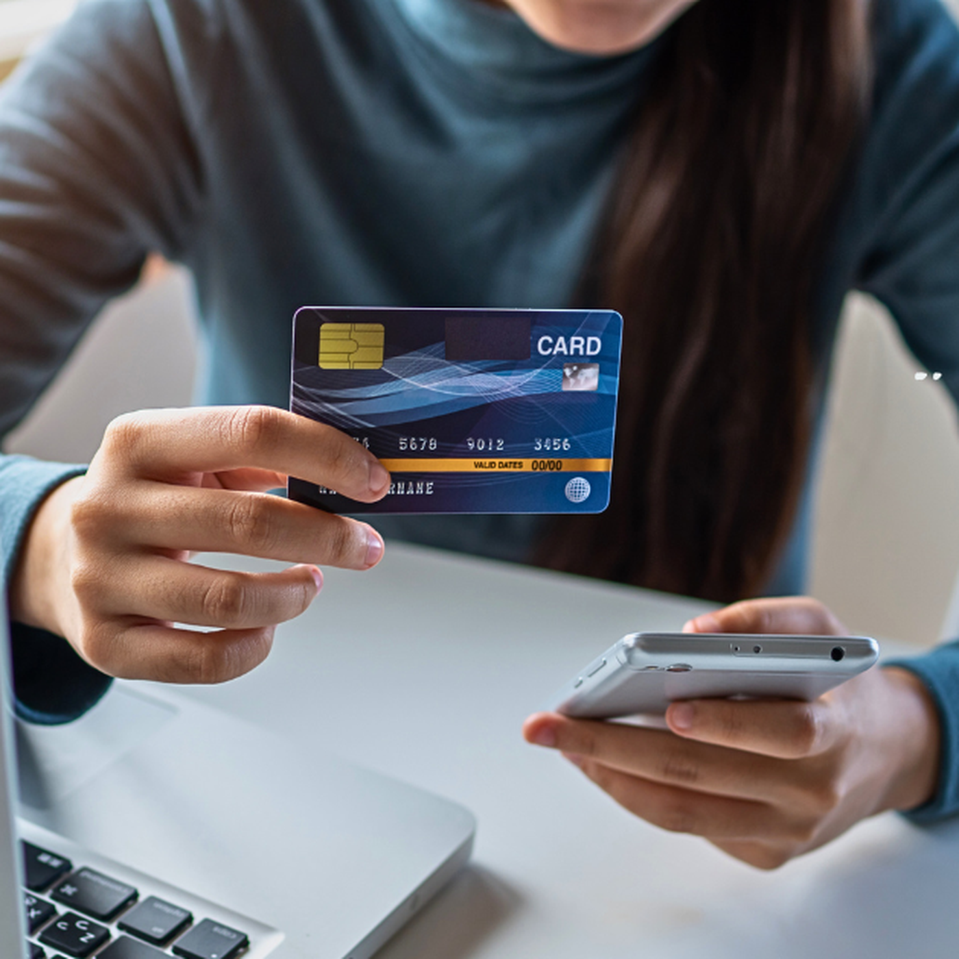 Lừa đảo bán hàng online: Kiểm hàng trước, chuyển tiền sau vẫn dính bẫy
