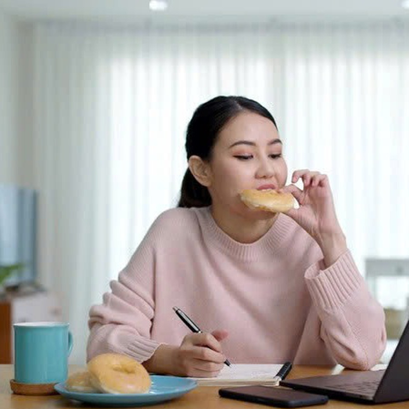 Ăn sáng lúc nào để khỏe mạnh, sống lâu?