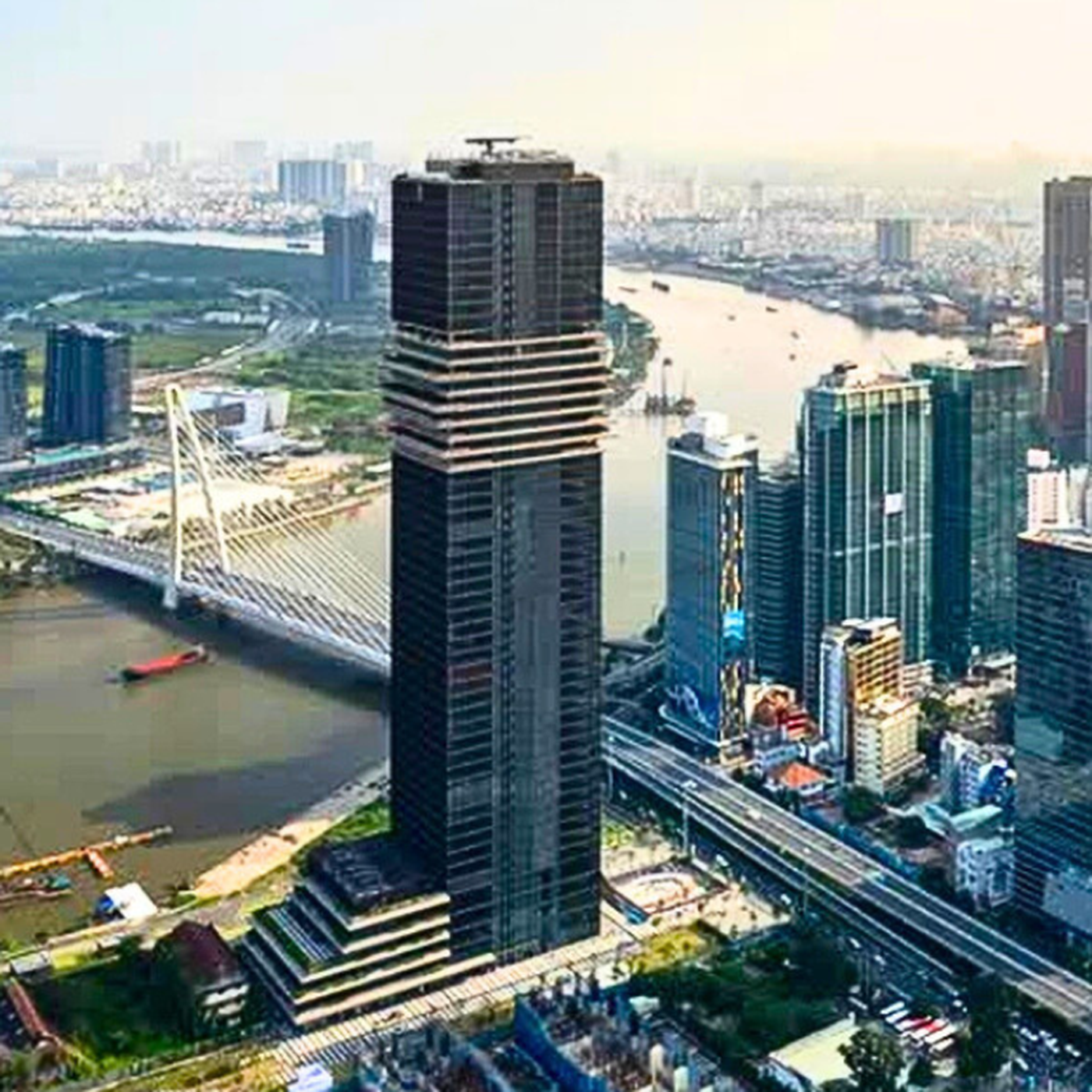 Công bố 12 dấu ấn nổi bật của TP.HCM năm 2025