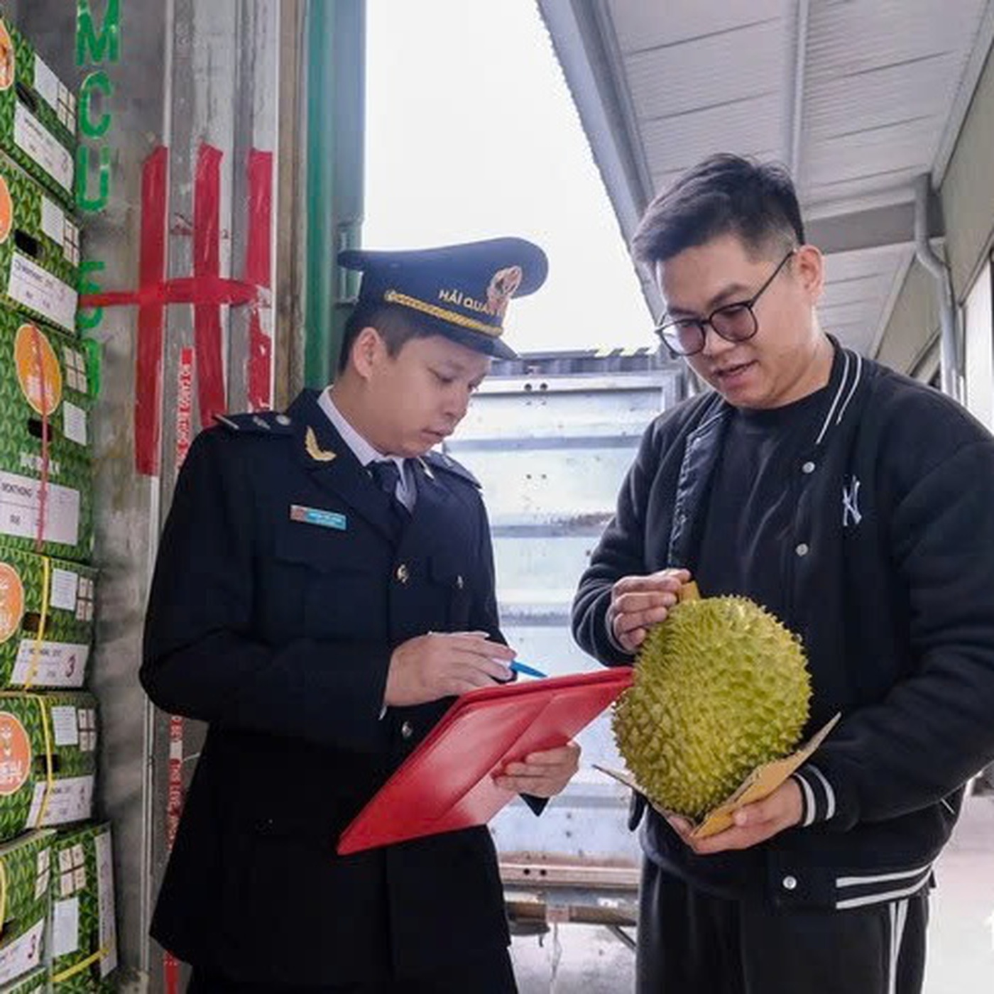 Ách tắc nông sản tại cửa khẩu do vướng Nghị định 46, Chính phủ yêu cầu các bộ phối hợp tháo gỡ