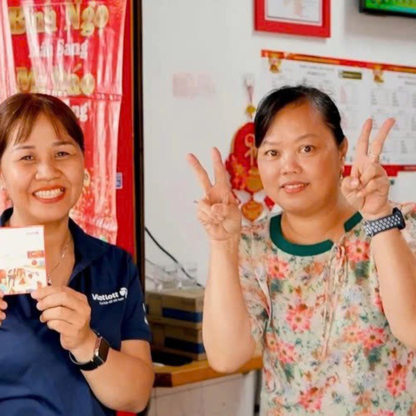 'Xin vía' bà chủ điểm bán tờ vé số Vietlott trúng hơn 257 tỉ ở phường An Đông, TP.HCM