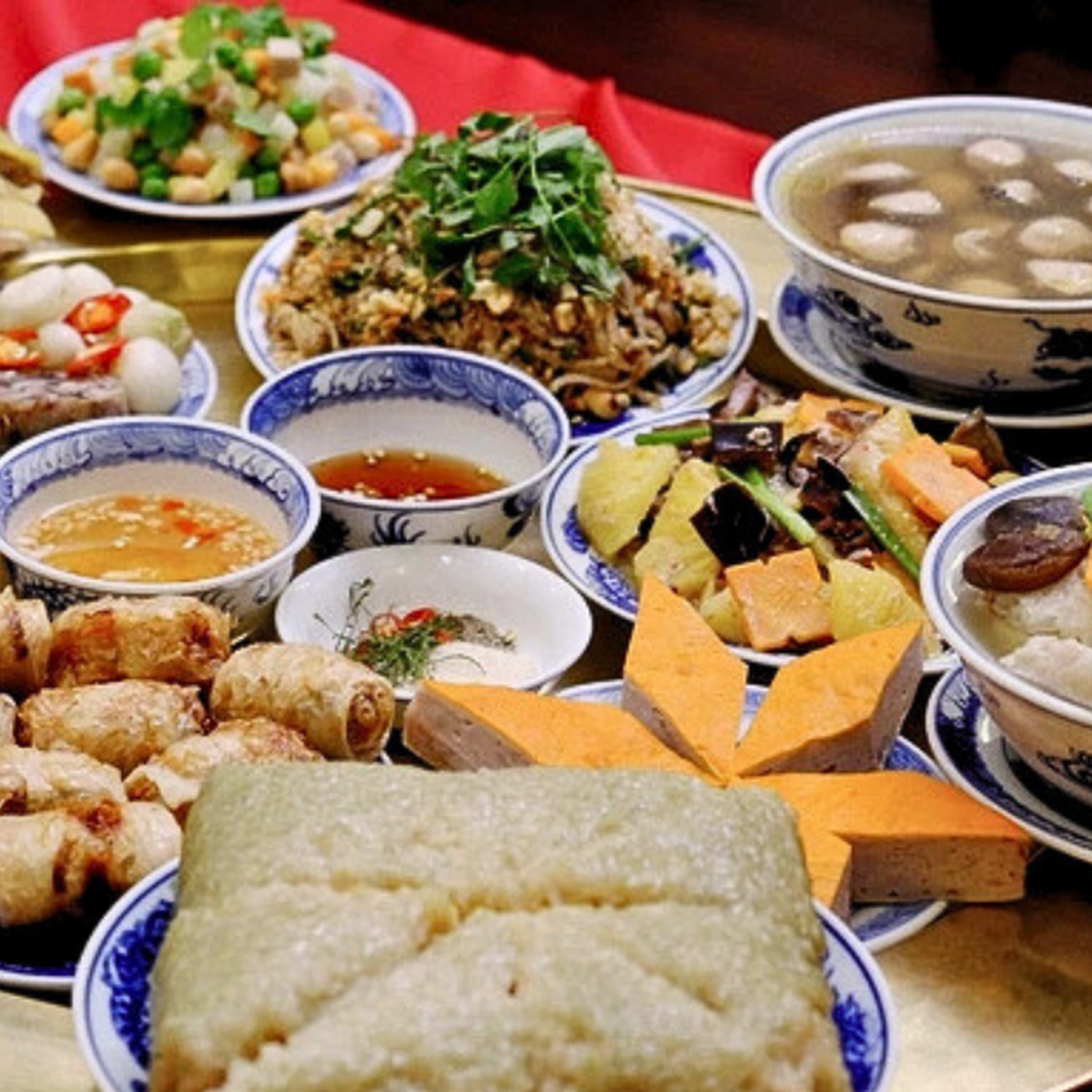 7 mẹo từ bác sĩ giúp kiểm soát mỡ máu ngày Tết, không cần kiêng bánh chưng