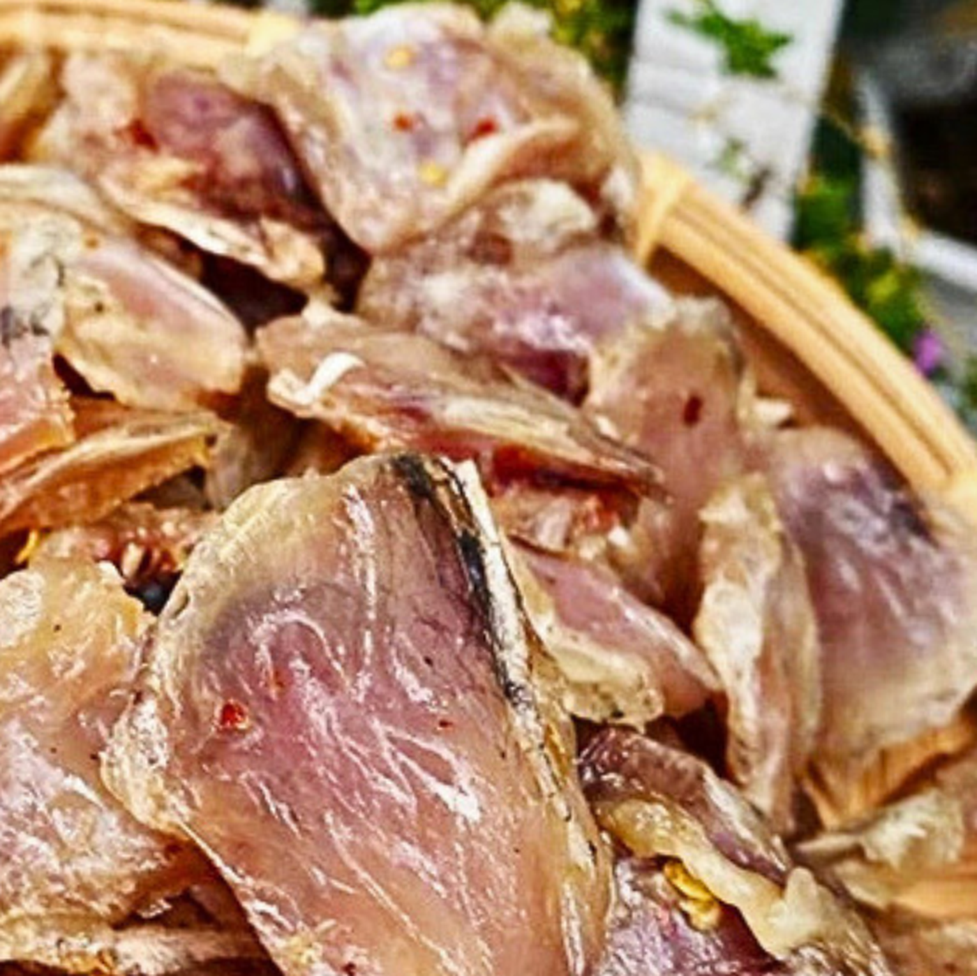 Săn đặc sản ăn chơi ngày Tết - Kỳ 4: Lai rai má cá lóc, ốc gác bếp 'của hiếm' ruộng đồng miền Tây