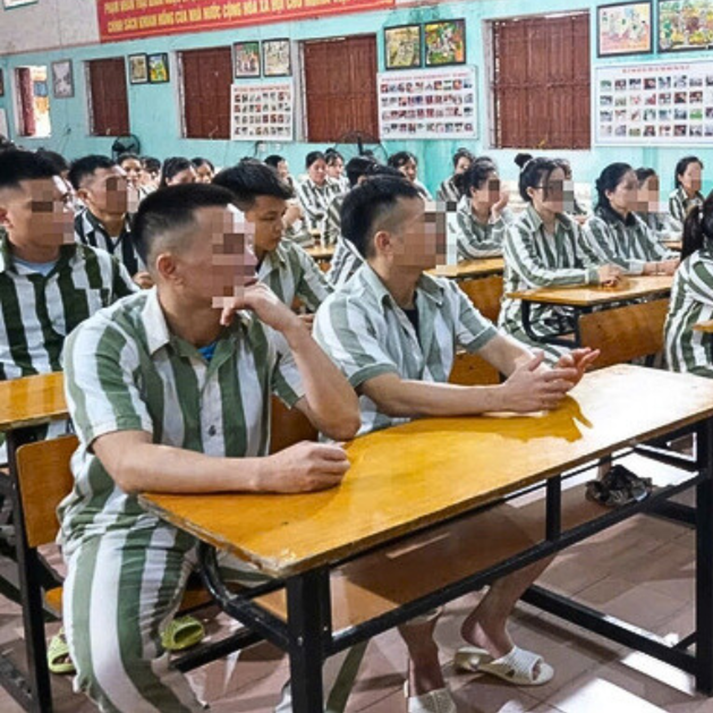 Đề xuất trại giam niêm yết QR Code để người thân gửi tiền cho phạm nhân