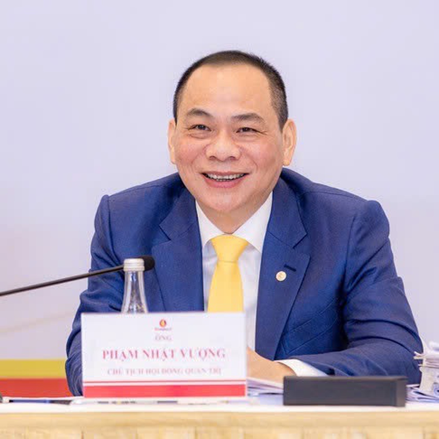 Tỉ phú Phạm Nhật Vượng chia sẻ thói quen sinh hoạt và nhiều vấn đề được quan tâm tại đại hội cổ đông Vingroup