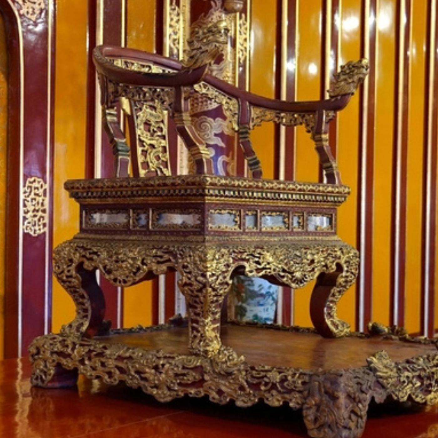 Ngai vàng triều Nguyễn bị bẻ gãy đã được phục chế ra sao? episode artwork