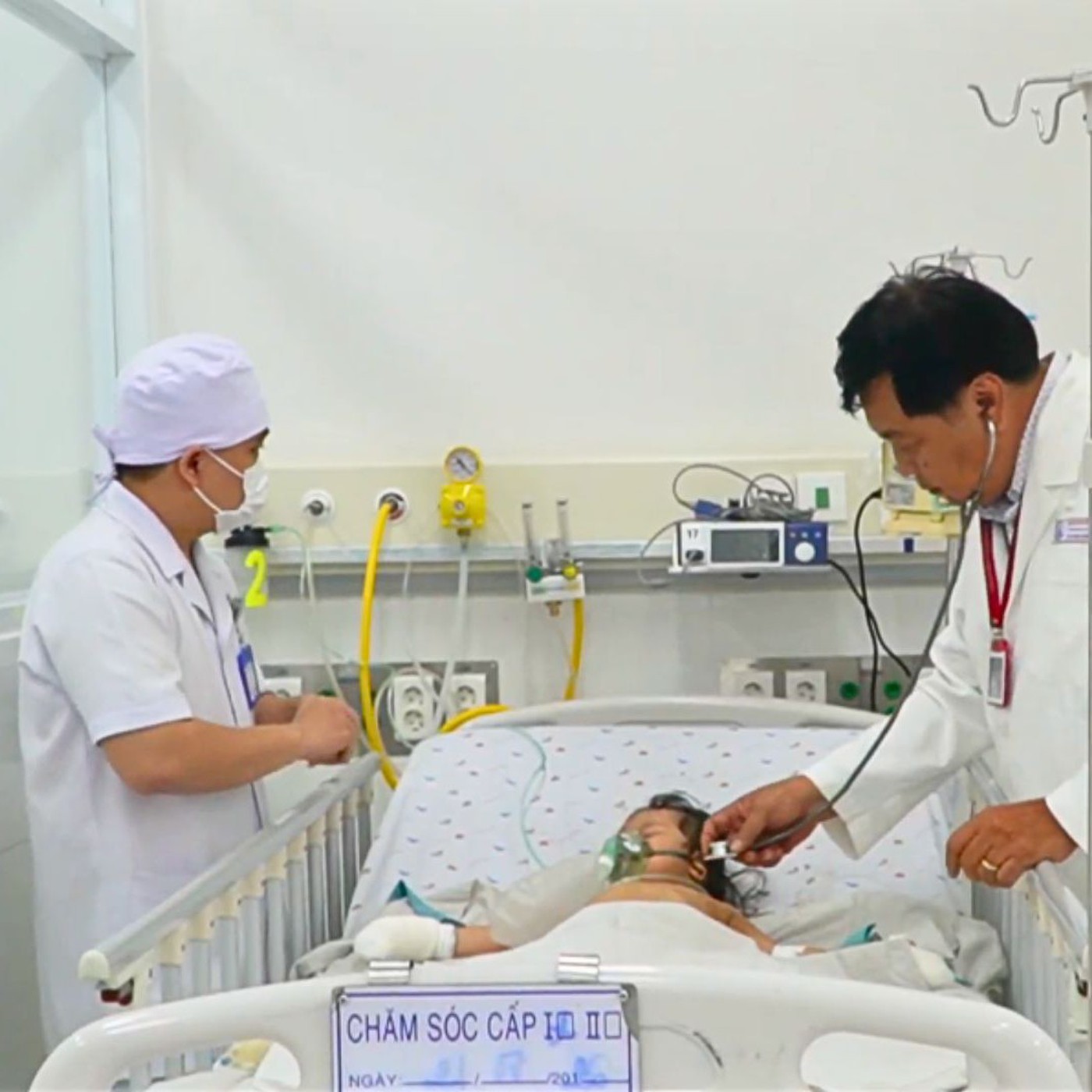 Bệnh viện Nhi đồng 1 thông tin tình trạng sức khỏe hai bệnh nhi vụ cháy xe khách ở Đồng Nai