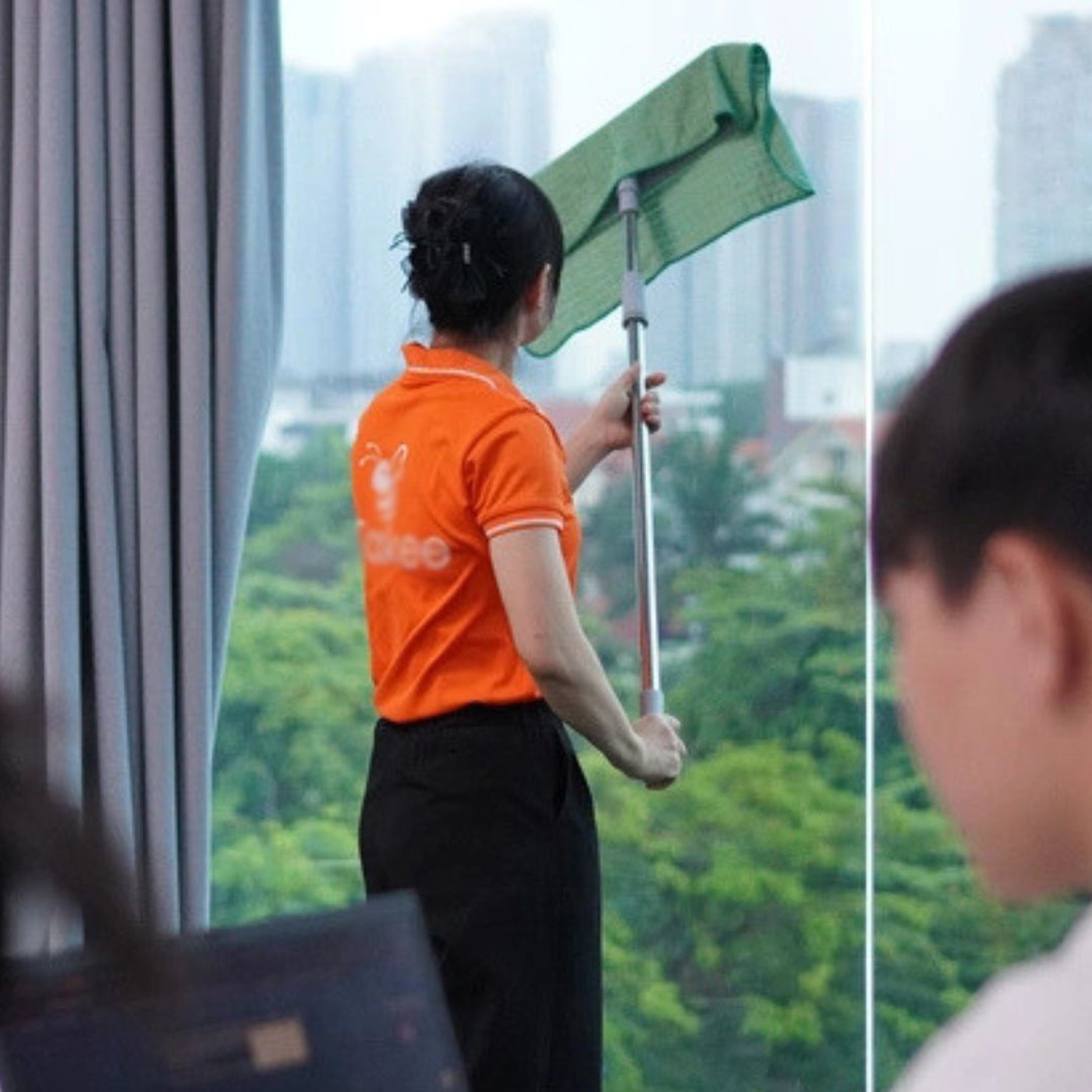Những điều cần lưu ý để tránh bị phạt khi sử dụng người giúp việc gia đình